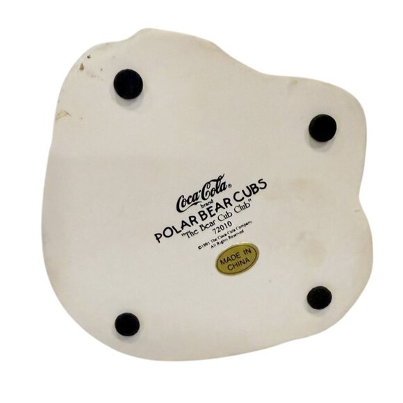 Coca-Cola Polar Bear Cubs Collection 1996 "The Bears Cub Club" 72010 - Picture 5 of 7
